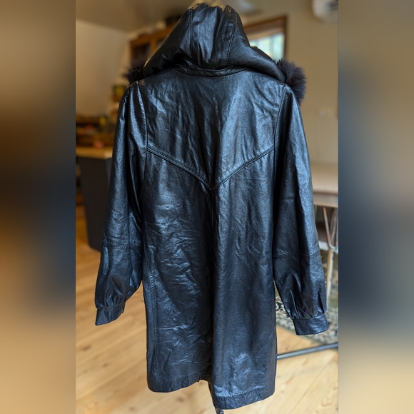 Vintage Leather Trench - Picture 3 of 6